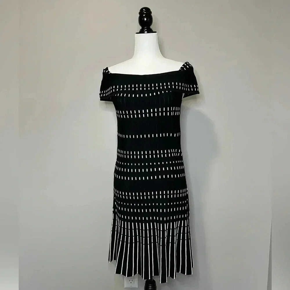 Ever New Melbourne Off the Shoulder Bodycon Dress With Pleated Hem Black White - Picture 7 of 11